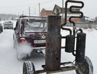 Житель Омска презентовал второй автомобиль на твердом топливе