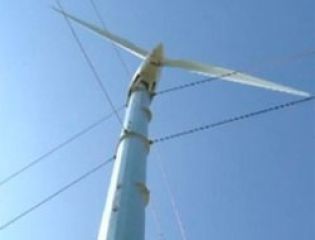 В поселке Усть-Камчатск установлено три ветрогенератора