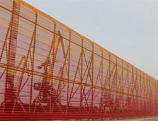 В порту Находки установили пылезащитную ограду