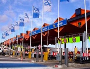 Электромобили смогут ездить по трассам Каталонии бесплатно