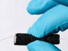 Разработаны эластичные аккумуляторы высокой емкости из древесной массы