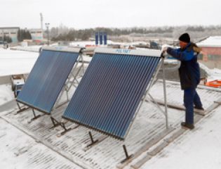 В Омской области обсуждают массовое использование солнечных коллекторов