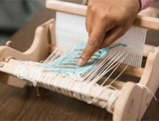 Созданы нити, которые вырабатывают и хранят энергию от солнца