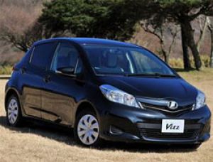  Toyota анонсировала выпуск наиболее экономичного гибридного автомобиля в мире