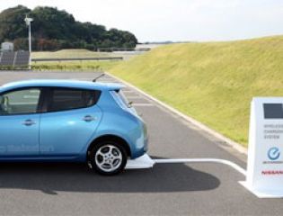 Nissan разрабатывает зарядку без проводов для электромобилей