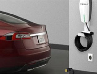 Производитель электромобилей Tesla разрабатывает систему быстрой зарядки