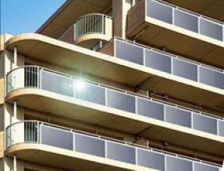 Компания Sharp объявила о скором начале продаж полупрозрачных солнечных панелей