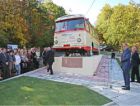 В Крыму появился первый на полуострове памятник троллейбусу