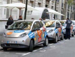 В Париже появится 100 подземных парковок для электромобилей