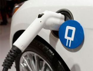 Специалисты сопоставили темпы развития электрических и гибридных автомобилей