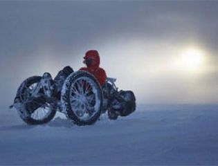 Британка преодолела 644 км до Южного полюса на велосипеде