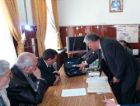 Таджикские ученые презентовали портативную солнечную электростанцию